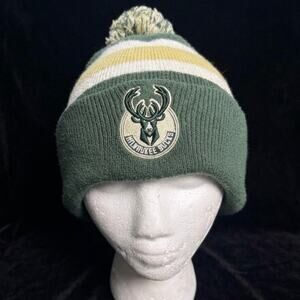 Green Milwaukee Bucks NBA Beanie